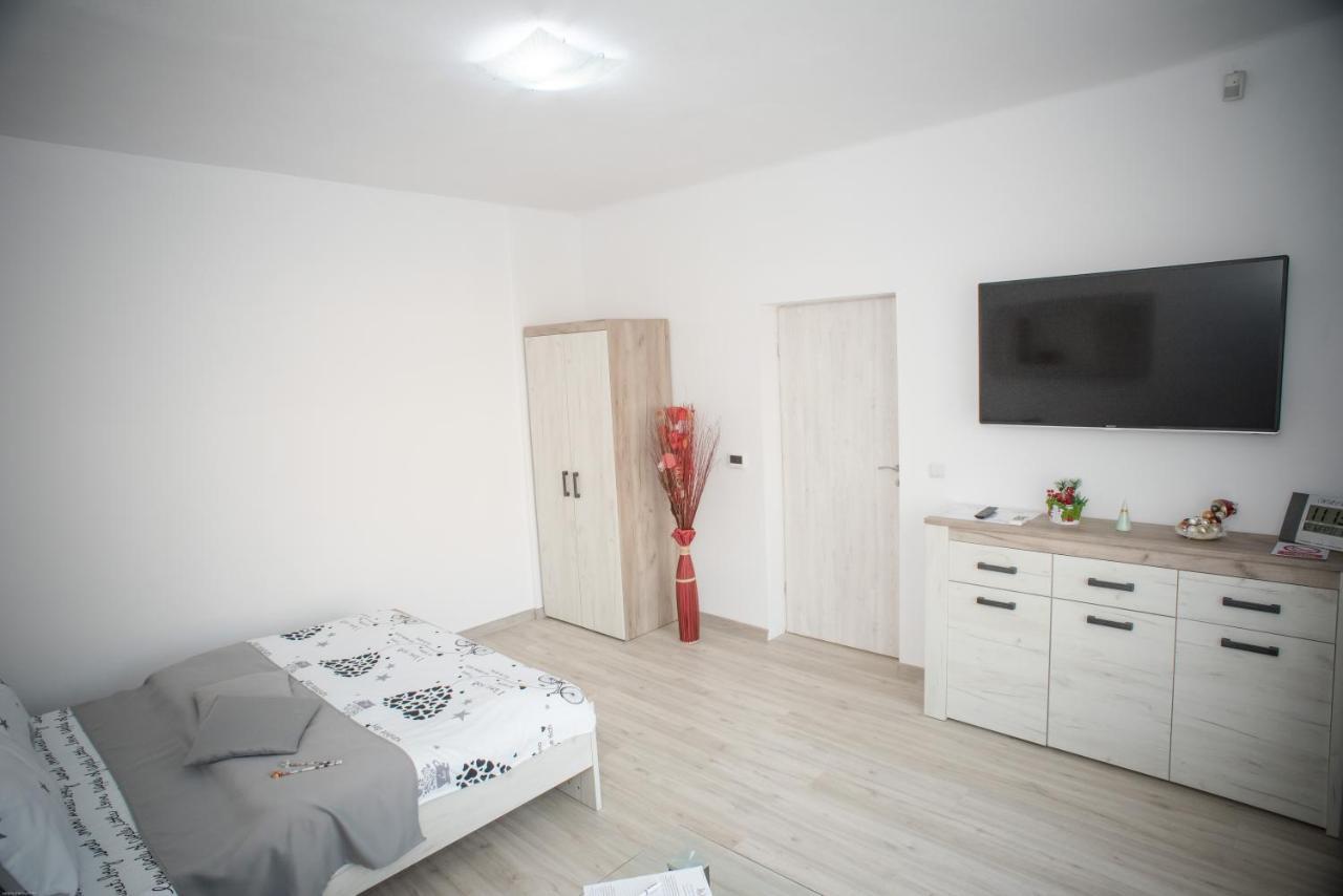 Apartament La Mal Сибиу Екстериор снимка